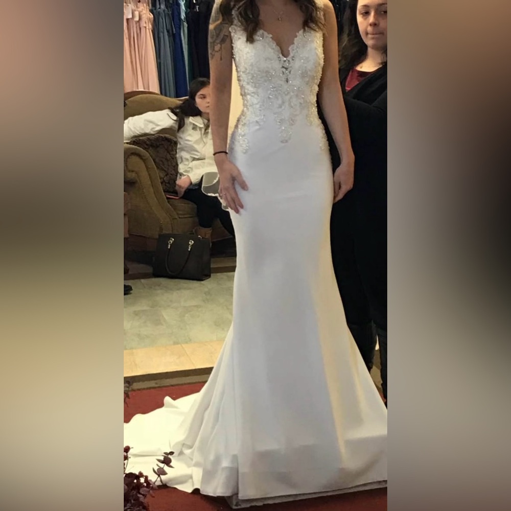 Elegant White Mermaid Wedding Dress